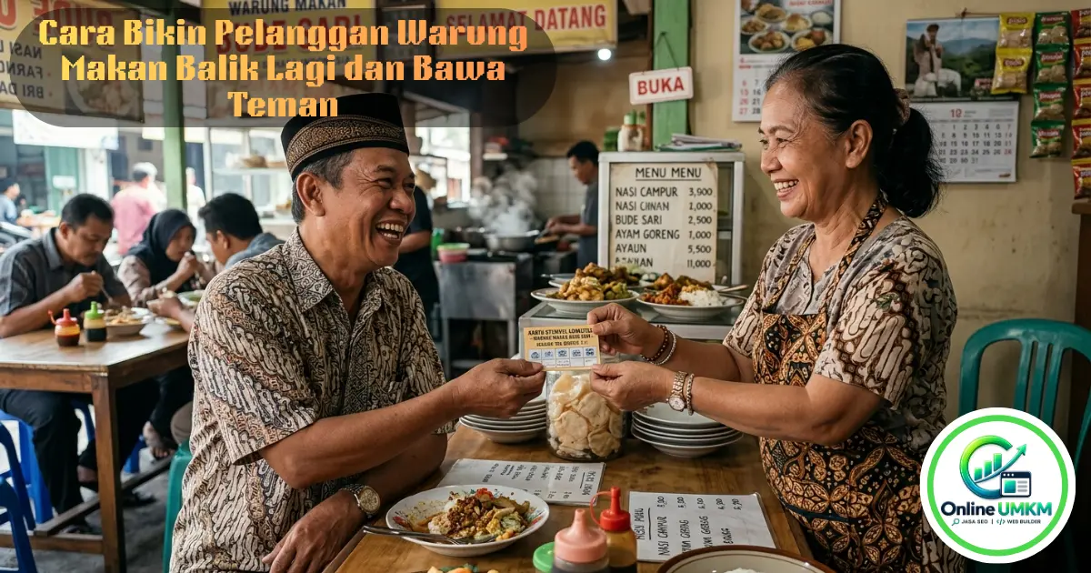 Ibu pemilik warung makan tersenyum ramah memberikan kartu stempel loyalitas kepada pelanggan pria berpeci dan berbatik sebagai cara pelanggan warung makan setia mendapatkan promo khusus.